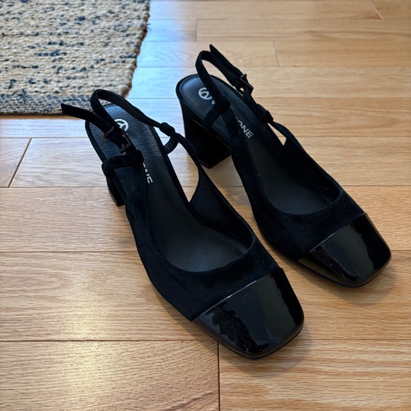 Wishbone black Chanel style suede slingback heels - Picture 6 of 8